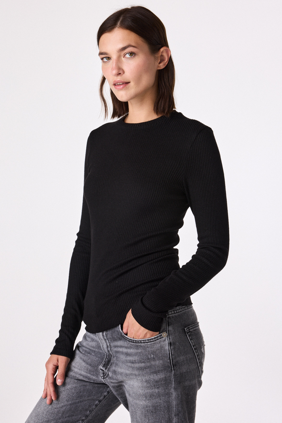 JESS CREW-4