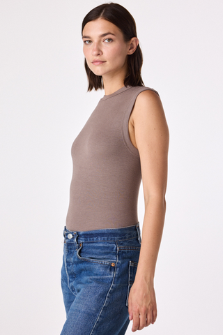 LOU MUSCLE TEE