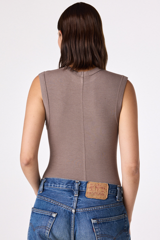 LOU MUSCLE TEE
